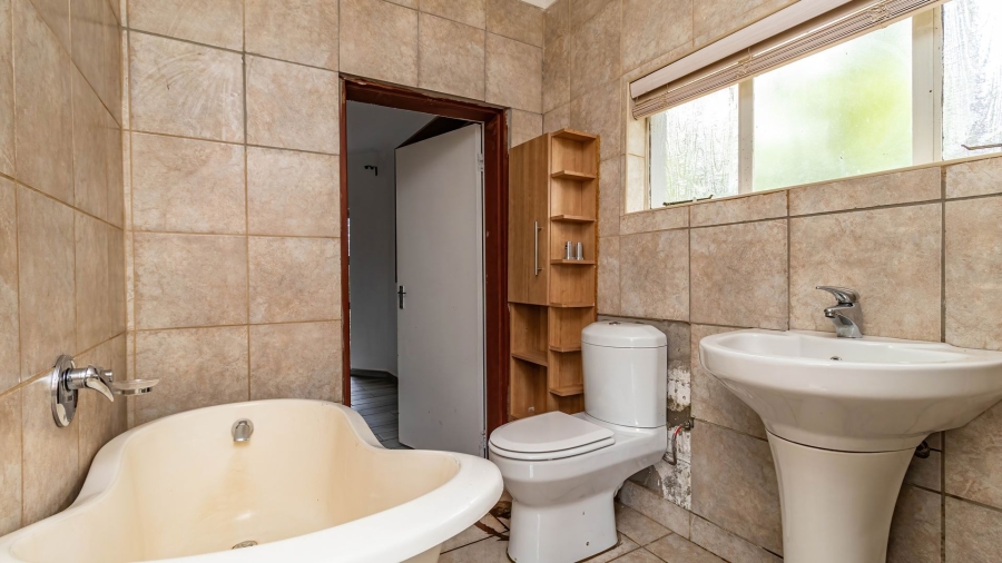 7 Bedroom Property for Sale in Safari Gardens North West